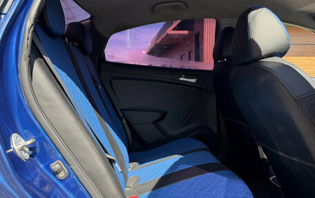 Hyundai Solaris II рестайлинг, 2011 год, 700 000 рублей, 11 фотография