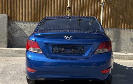 Hyundai Solaris II рестайлинг, 2011 год, 700 000 рублей, 5 фотография