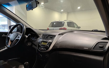 Hyundai Solaris II рестайлинг, 2013 год, 814 000 рублей, 15 фотография