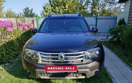 Renault Duster I рестайлинг, 2014 год, 1 000 000 рублей, 6 фотография