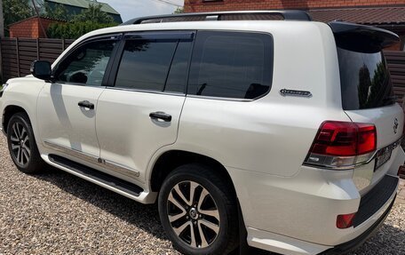 Toyota Land Cruiser 200, 2017 год, 7 200 000 рублей, 6 фотография