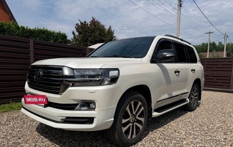 Toyota Land Cruiser 200, 2017 год, 7 200 000 рублей, 2 фотография