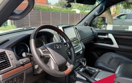 Toyota Land Cruiser 200, 2017 год, 7 200 000 рублей, 9 фотография