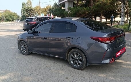 KIA Rio IV, 2021 год, 1 300 000 рублей, 3 фотография