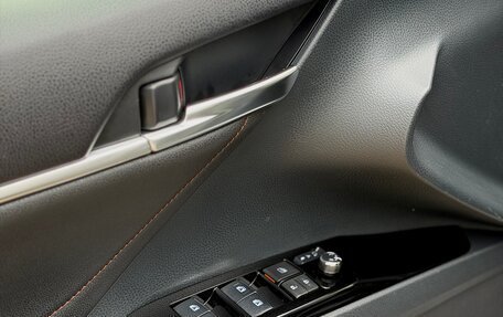 Toyota Camry, 2018 год, 2 650 000 рублей, 9 фотография