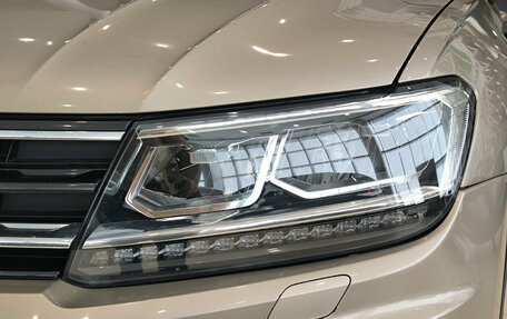 Volkswagen Tiguan II, 2019 год, 1 880 000 рублей, 21 фотография