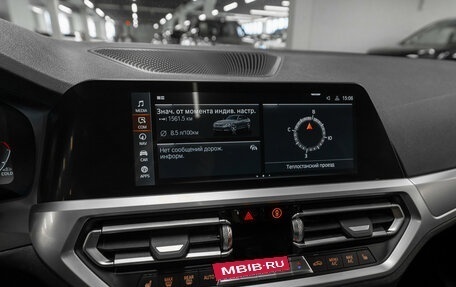 BMW 3 серия, 2019 год, 3 600 000 рублей, 17 фотография
