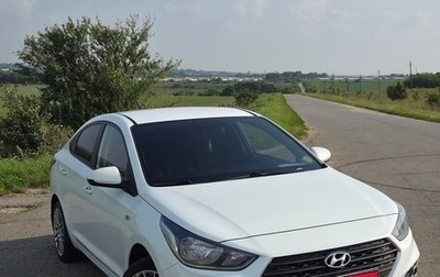 Hyundai Solaris II рестайлинг, 2018 год, 1 370 000 рублей, 1 фотография