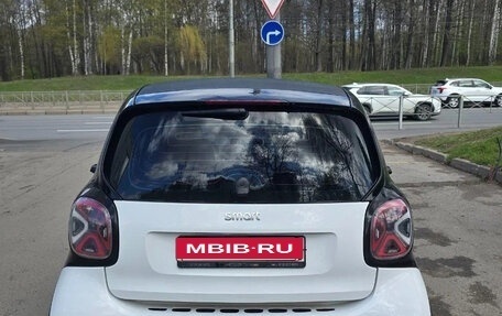 Smart Fortwo III, 2018 год, 1 490 000 рублей, 4 фотография