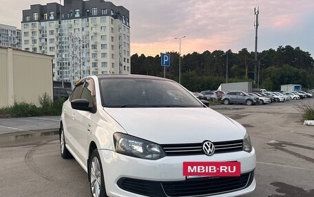 Volkswagen Polo VI (EU Market), 2013 год, 850 000 рублей, 14 фотография