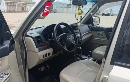 Mitsubishi Pajero IV, 2008 год, 1 300 000 рублей, 8 фотография