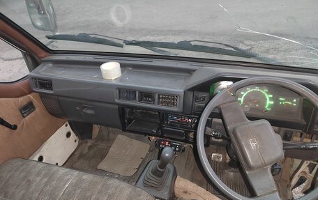 Mitsubishi Delica IV, 1999 год, 400 000 рублей, 11 фотография