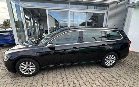 Volkswagen Passat B8 рестайлинг, 2022 год, 2 350 000 рублей, 6 фотография
