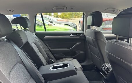 Volkswagen Passat B8 рестайлинг, 2022 год, 2 350 000 рублей, 12 фотография
