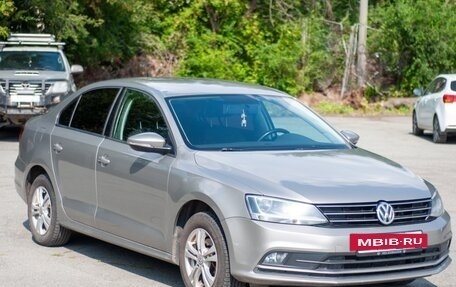 Volkswagen Jetta VI, 2016 год, 1 100 000 рублей, 2 фотография