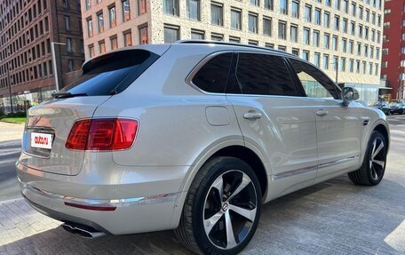 Bentley Bentayga I, 2019 год, 9 990 000 рублей, 5 фотография