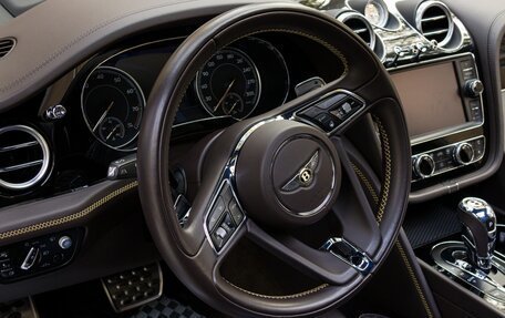 Bentley Bentayga I, 2019 год, 9 990 000 рублей, 8 фотография