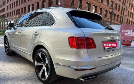 Bentley Bentayga I, 2019 год, 9 990 000 рублей, 4 фотография