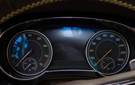 Bentley Bentayga I, 2019 год, 9 990 000 рублей, 12 фотография