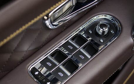 Bentley Bentayga I, 2019 год, 9 990 000 рублей, 13 фотография