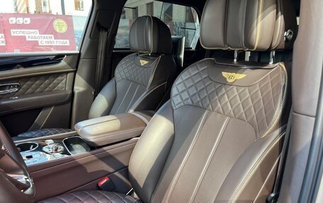 Bentley Bentayga I, 2019 год, 9 990 000 рублей, 23 фотография