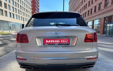 Bentley Bentayga I, 2019 год, 9 990 000 рублей, 6 фотография