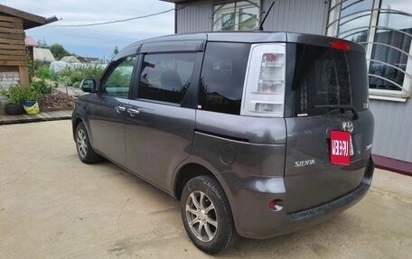 Toyota Sienta I, 2011 год, 780 000 рублей, 8 фотография