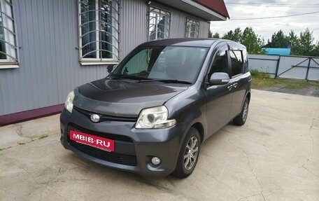 Toyota Sienta I, 2011 год, 780 000 рублей, 3 фотография
