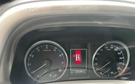 Toyota RAV4, 2016 год, 2 170 000 рублей, 12 фотография
