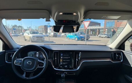 Volvo V60 II, 2019 год, 2 500 000 рублей, 6 фотография