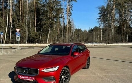 Volvo V60 II, 2019 год, 2 500 000 рублей, 3 фотография
