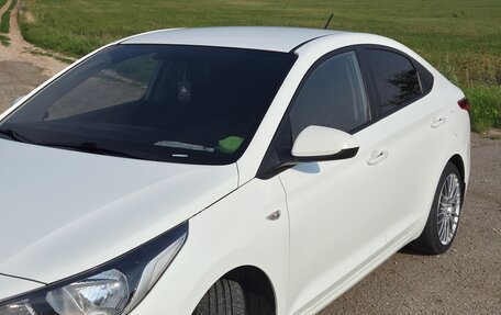 Hyundai Solaris II рестайлинг, 2018 год, 1 370 000 рублей, 8 фотография