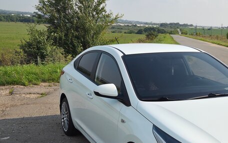 Hyundai Solaris II рестайлинг, 2018 год, 1 370 000 рублей, 2 фотография