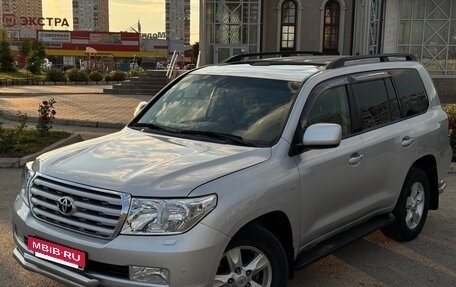 Toyota Land Cruiser 200, 2010 год, 2 550 000 рублей, 3 фотография