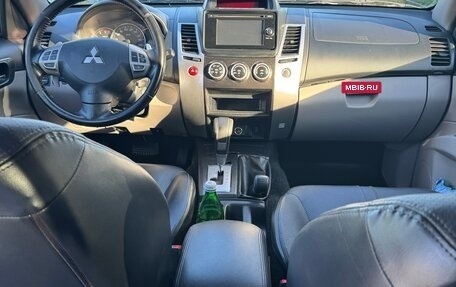 Mitsubishi Pajero Sport II рестайлинг, 2015 год, 2 100 000 рублей, 14 фотография