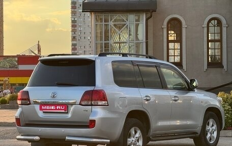 Toyota Land Cruiser 200, 2010 год, 2 550 000 рублей, 11 фотография