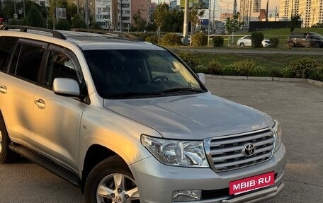 Toyota Land Cruiser 200, 2010 год, 2 550 000 рублей, 5 фотография