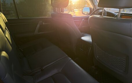 Toyota Land Cruiser 200, 2010 год, 2 550 000 рублей, 29 фотография