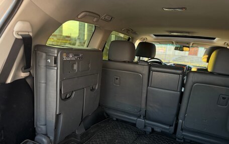 Toyota Land Cruiser 200, 2010 год, 2 550 000 рублей, 37 фотография