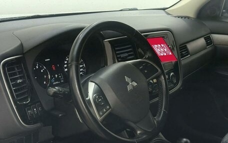 Mitsubishi Outlander III рестайлинг 3, 2014 год, 1 430 000 рублей, 14 фотография