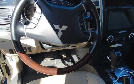 Mitsubishi Pajero IV, 2019 год, 3 350 000 рублей, 15 фотография