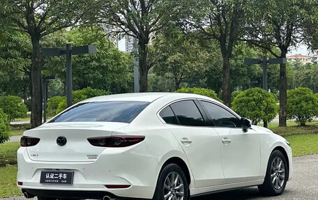 Mazda 3, 2022 год, 1 250 000 рублей, 6 фотография