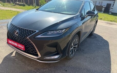 Lexus RX IV рестайлинг, 2021 год, 4 700 000 рублей, 5 фотография