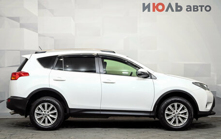 Toyota RAV4, 2015 год, 1 820 000 рублей, 10 фотография