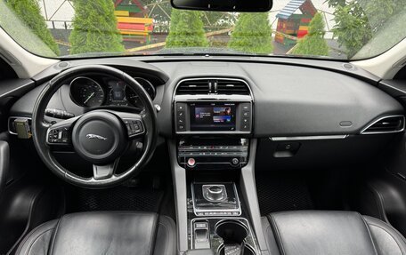 Jaguar F-Pace, 2017 год, 2 199 000 рублей, 20 фотография
