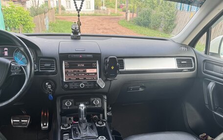 Volkswagen Touareg III, 2011 год, 1 550 000 рублей, 6 фотография