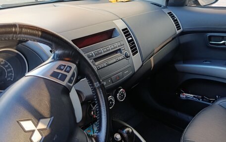 Mitsubishi Outlander III рестайлинг 3, 2011 год, 1 350 000 рублей, 3 фотография