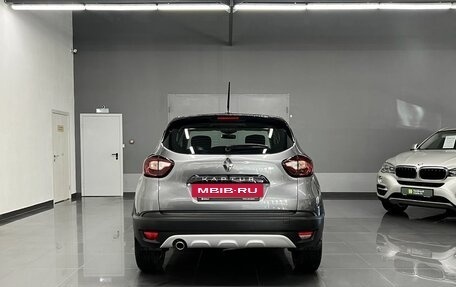 Renault Kaptur I рестайлинг, 2021 год, 1 675 000 рублей, 4 фотография