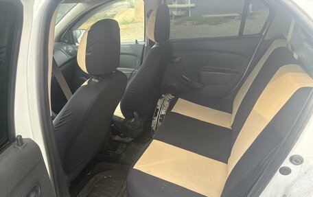Renault Logan II, 2016 год, 355 000 рублей, 8 фотография