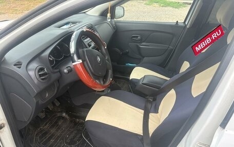 Renault Logan II, 2016 год, 355 000 рублей, 11 фотография